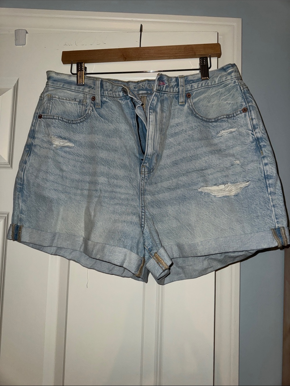 American Eagle Pride Edition Light Wash Distressed Denim Women's Shorts